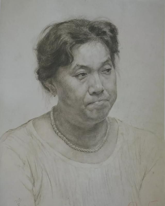 中央美术学院附中——素描人像作品精选