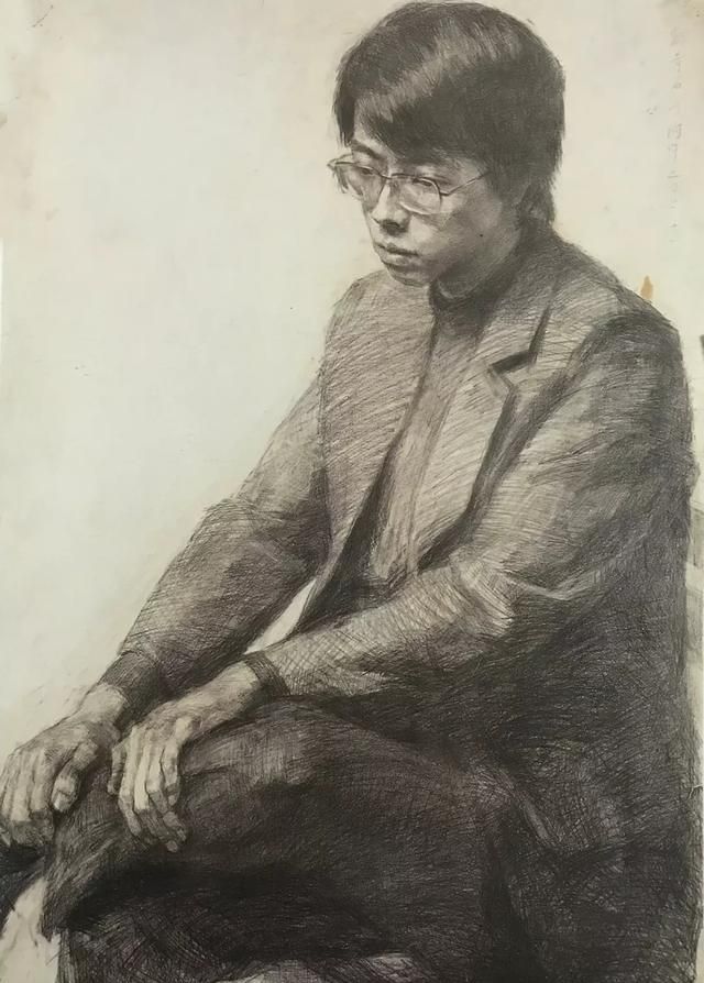 中央美术学院附中——素描人像作品精选